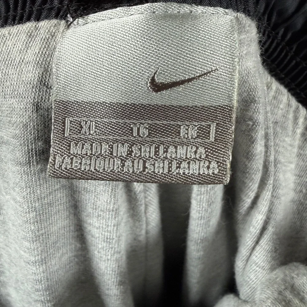 Nike fits 32x31